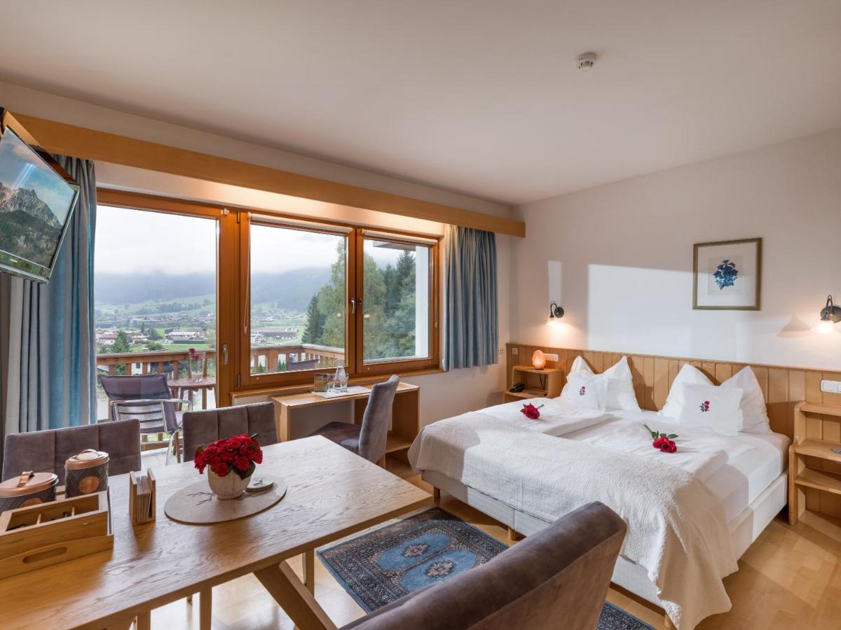 Gartenhotel Rosenhof Bei Kitzbuehel Оберндорф-ін-Тіроль Екстер'єр фото